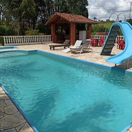 Chacara Em Ibiuna Sao Roque A 70Km De Sp Com Piscina E Wi-Fi Villa Bagian luar foto