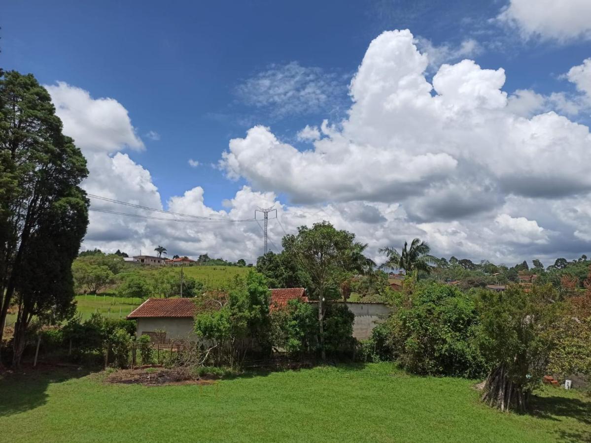 Chacara Em Ibiuna Sao Roque A 70Km De Sp Com Piscina E Wi-Fi Villa Bagian luar foto